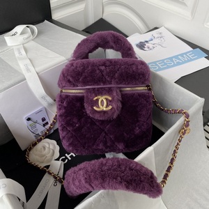 Chanel Handbags 1017